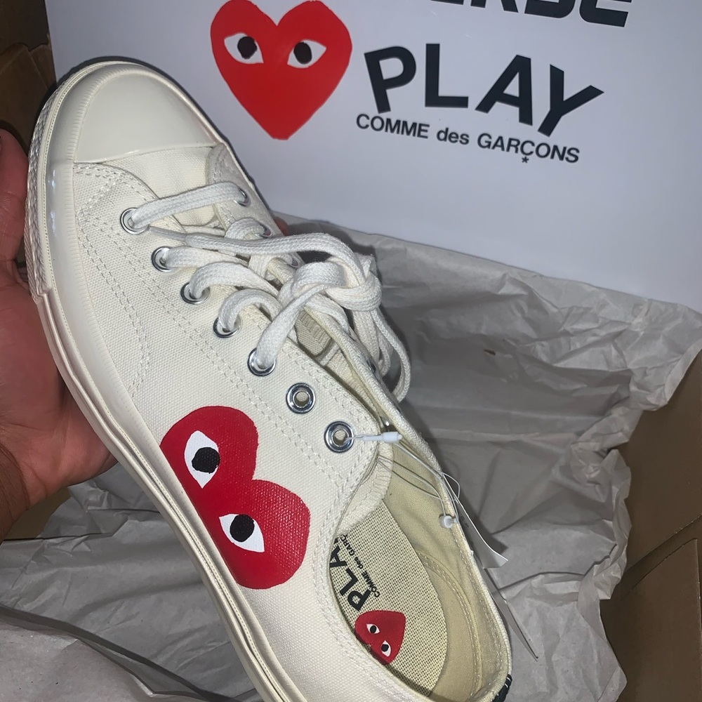 CDG Chucks - Picture 2 of 4
